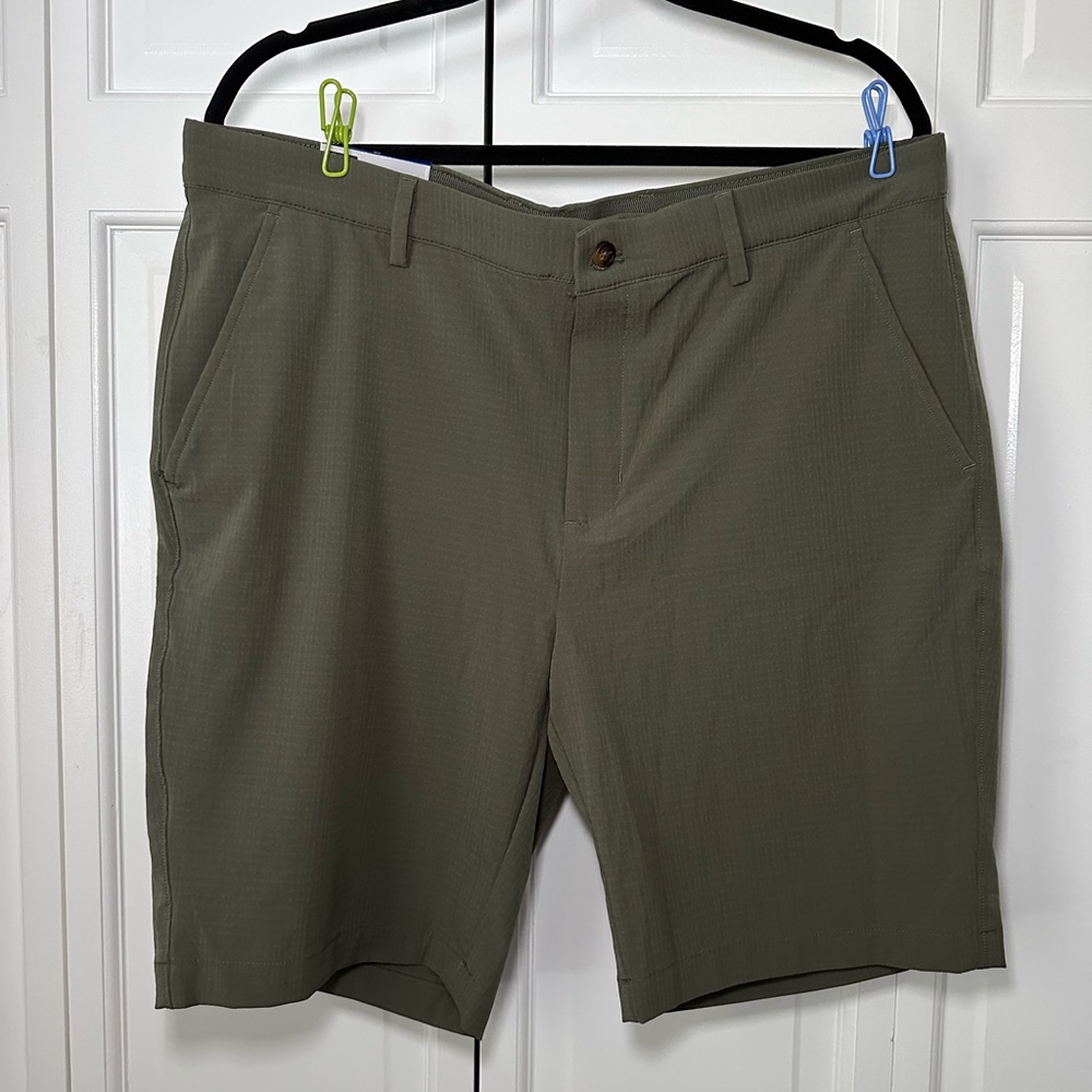Greg Norman Collection Men's Khaki Shorts